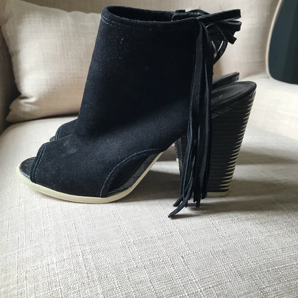Aldo fringe heels